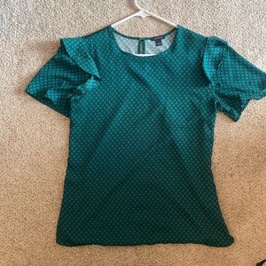 Ann Taylor green and black lattice print blouse with ruffle sleeve, size small
